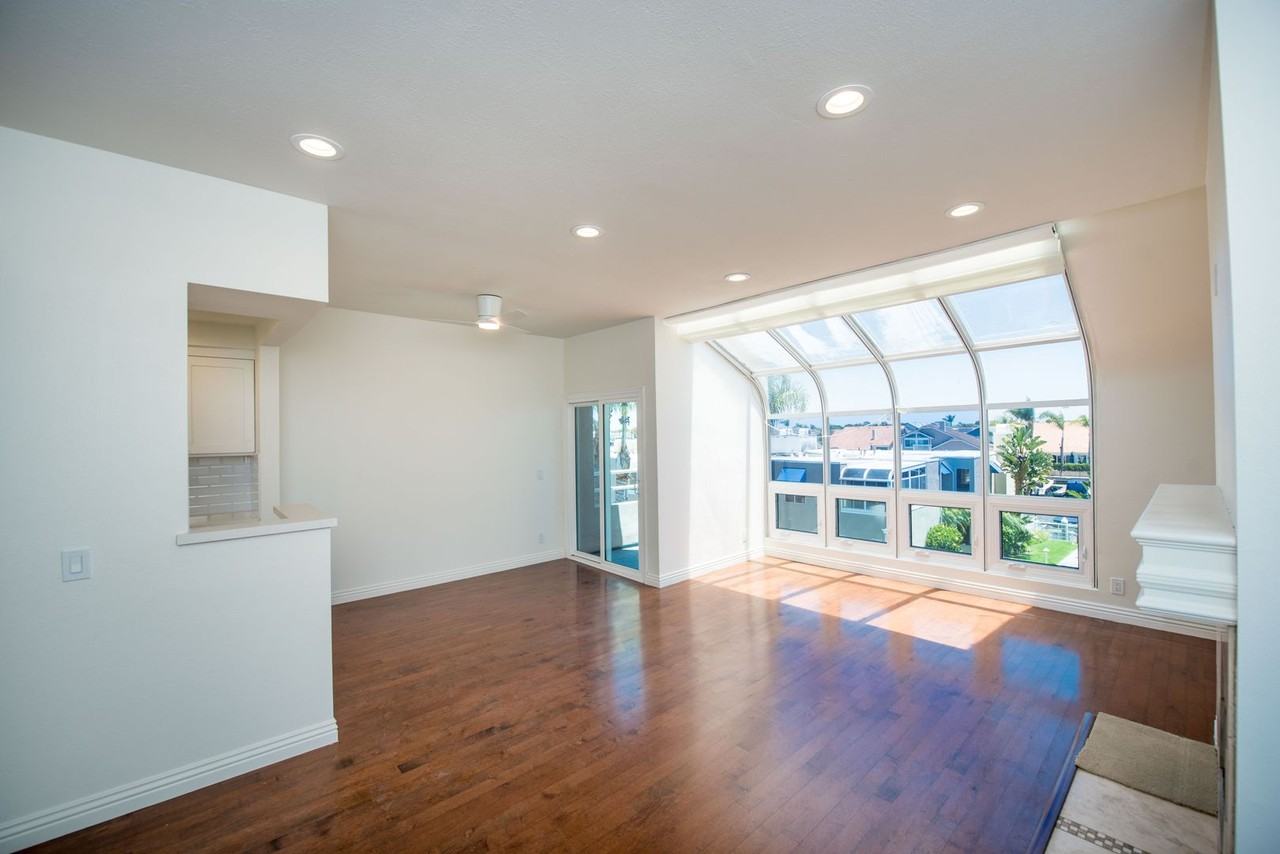 3299 Tempe Dr - Photo 6 of 50