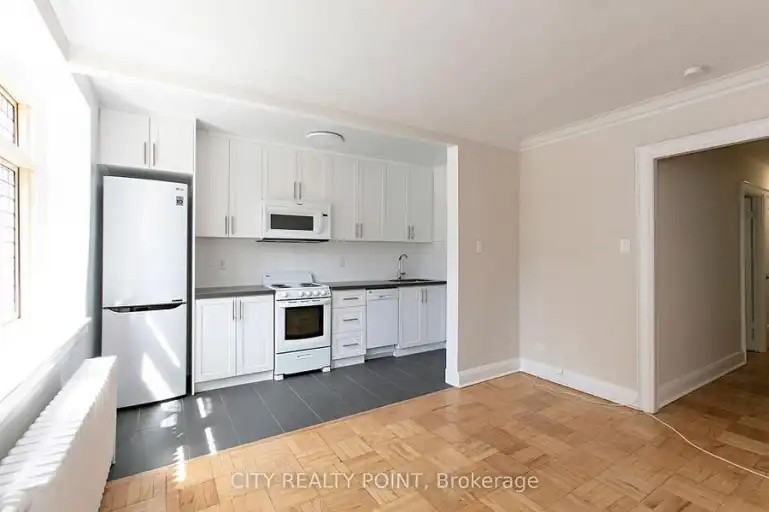 394 Avenue Rd #507 - Photo 3 of 7