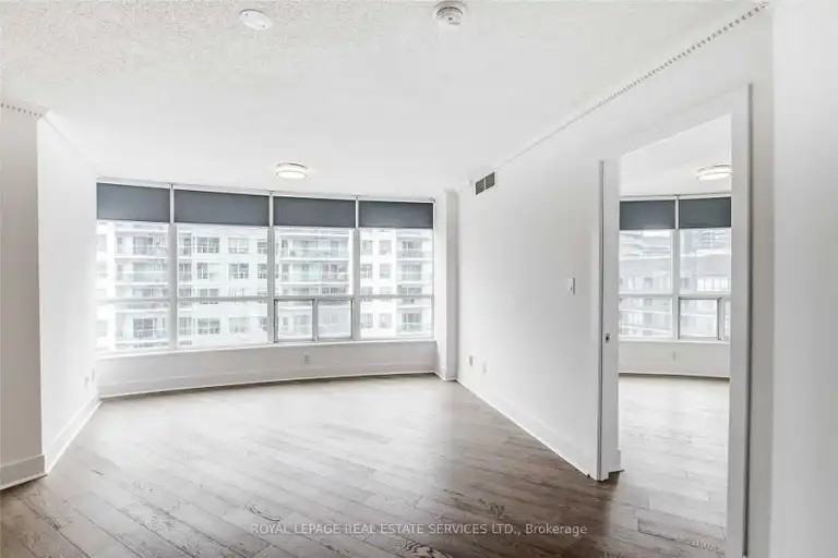 550 Queens Quay W #709 - Photo 6 of 15