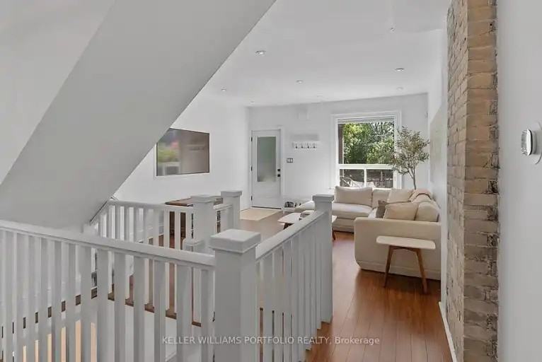 28 Tiverton Ave - Photo 6 of 25