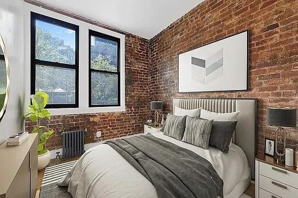 E 13th St #5D - Photo 3 of 20