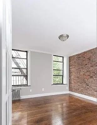 E 13th St #3E - Photo 7 of 20