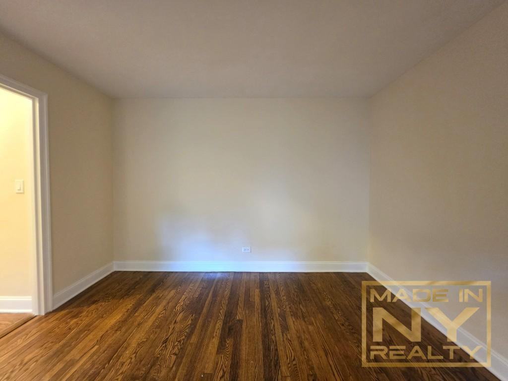 5101 39th Ave #R24 - Photo 3 of 4