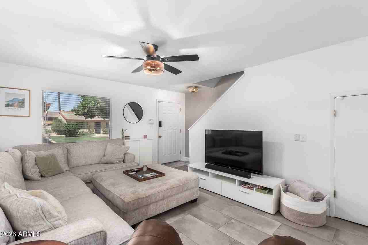 8241 N Central Ave #18 - Photo 5 of 25