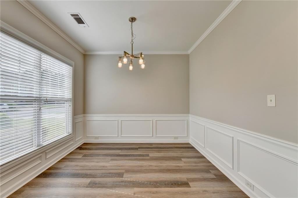 2208 Staunton Dr - Photo 5 of 49