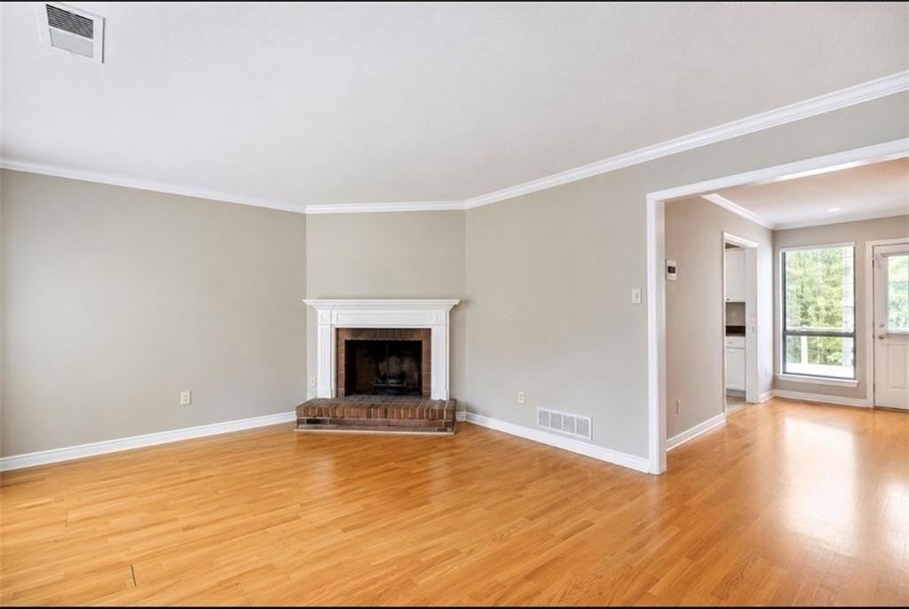 2390 Newport Lndg - Photo 2 of 16