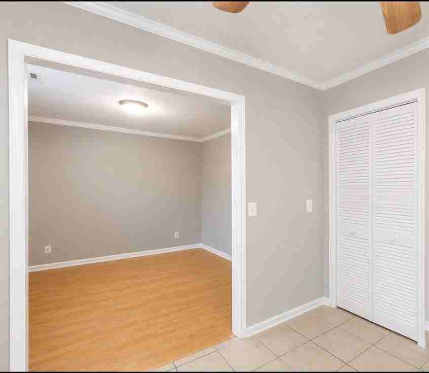 2390 Newport Lndg - Photo 5 of 16