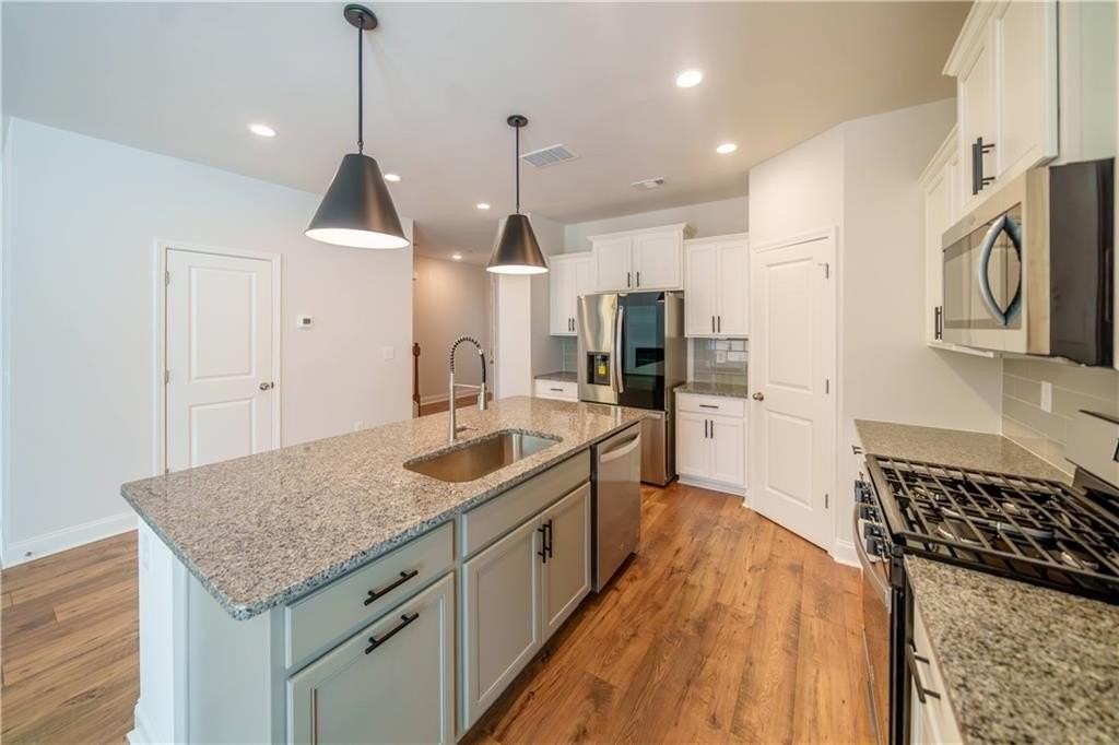 5120 Hillington Way - Photo 5 of 34