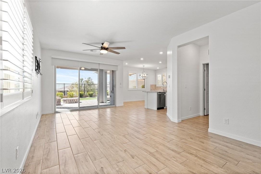 12349 Harbor Isle Ave - Photo 2 of 39