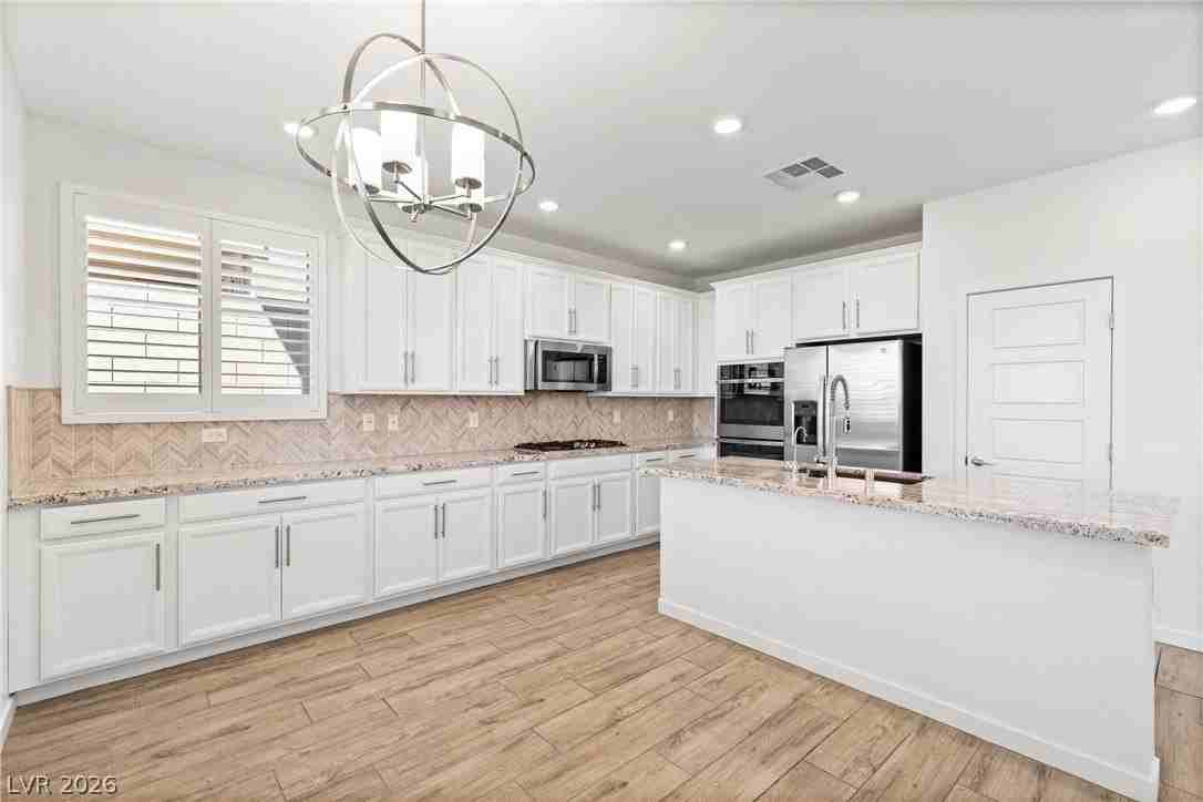 12349 Harbor Isle Ave - Photo 7 of 39