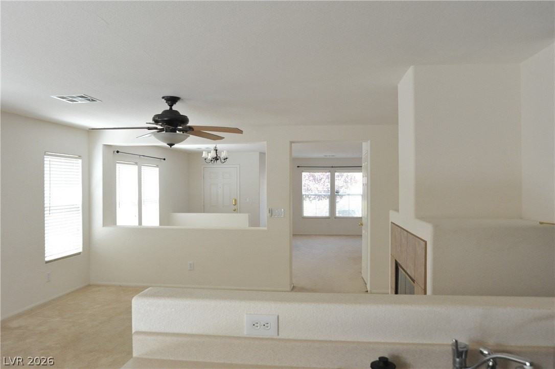 8228 Corset Creek St - Photo 7 of 19