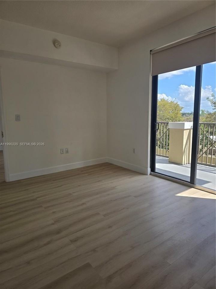8430 Sw 8th St #308B - Photo 6 of 9