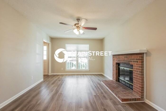 9132 Chesham Dr - Photo 6 of 17