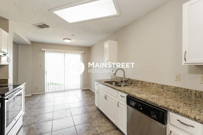 6139 Candletree - Photo 6 of 17
