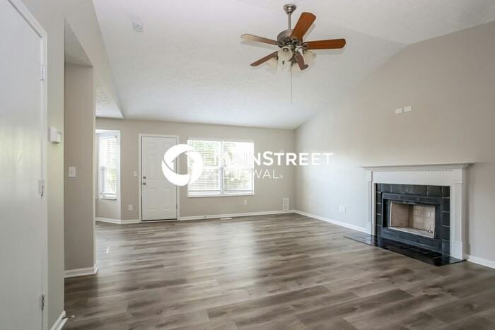 1386 Hackworth St - Photo 6 of 18