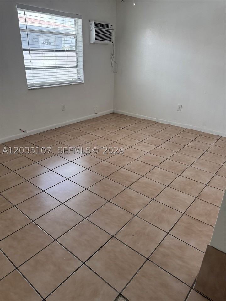 166 W 8th St #3 - Photo 4 of 13