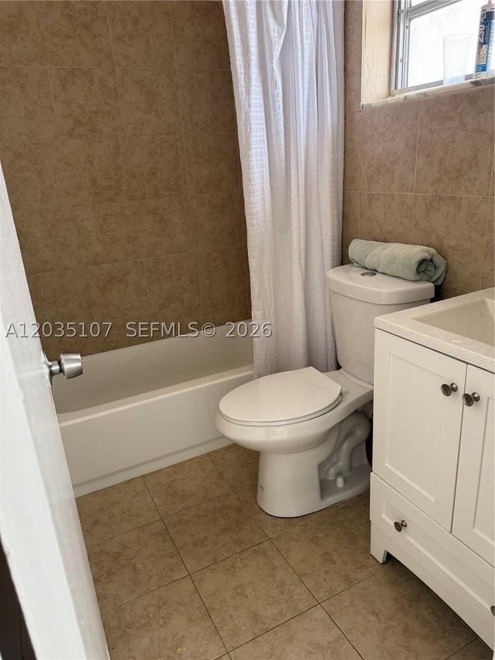166 W 8th St #3 - Photo 6 of 13