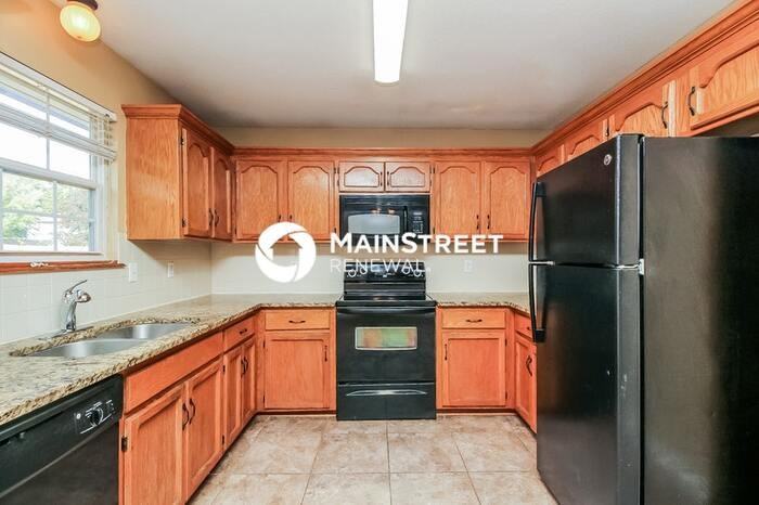 18508 E Blackhawk Trl - Photo 5 of 17