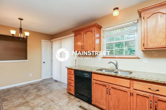 18508 E Blackhawk Trl - Photo 6 of 17