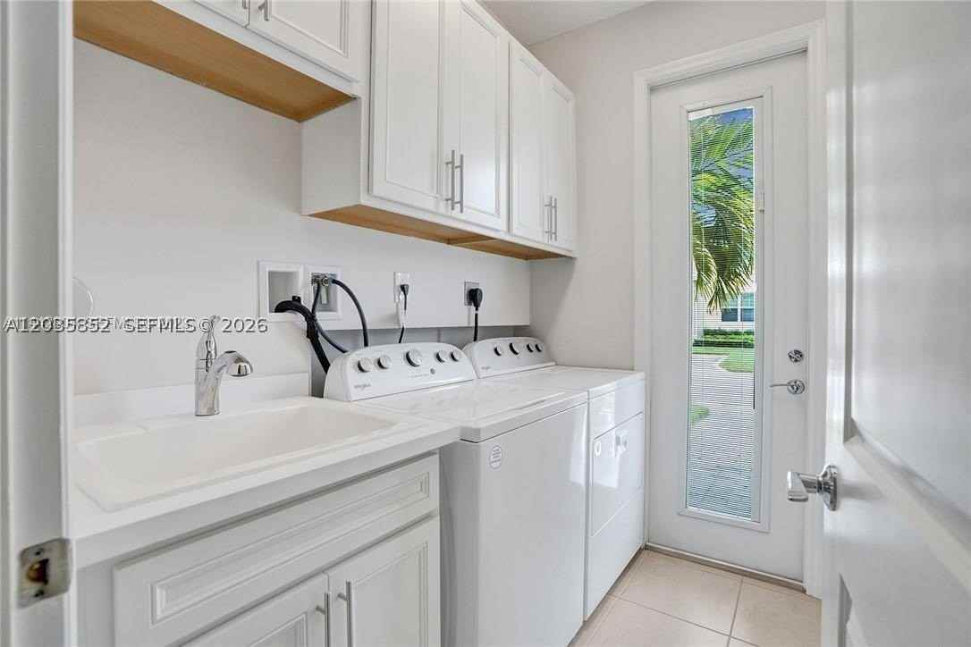 5140 Eucalyptus Dr #5 - Photo 4 of 33