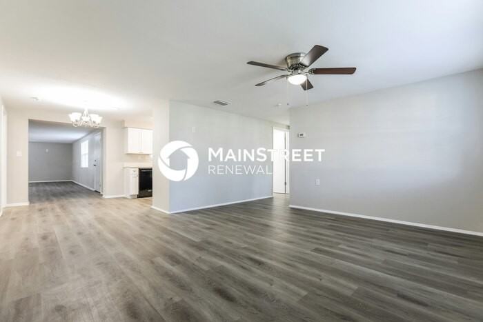 60 Harwich Cir - Photo 2 of 16