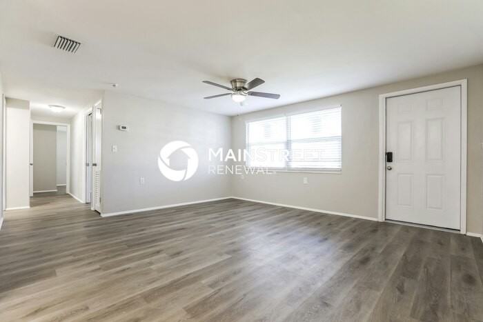 60 Harwich Cir - Photo 3 of 16