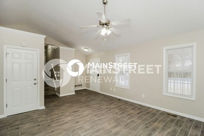 47 Spencer Ct - Photo 5 of 17