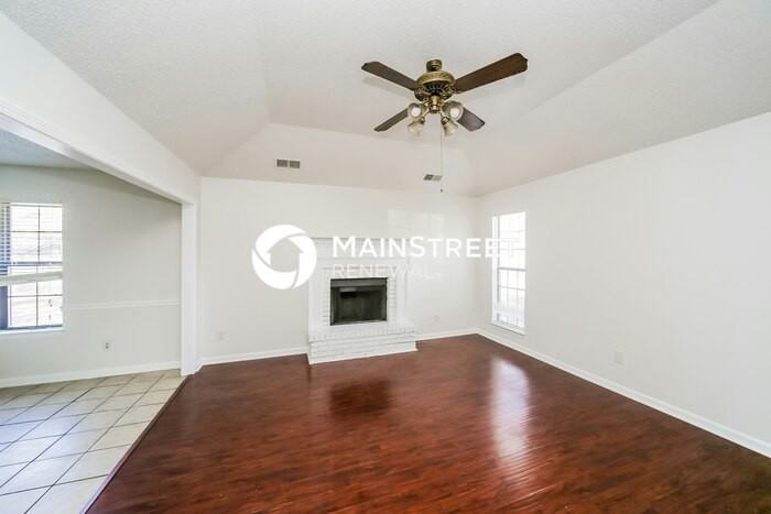 6233 Berry Hill Cv - Photo 4 of 16