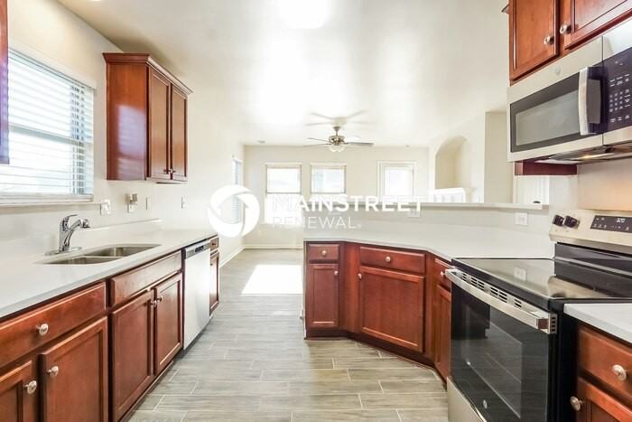 4850 Woodford Way - Photo 7 of 17