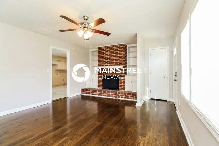 3052 Menlo Park Dr - Photo 4 of 16