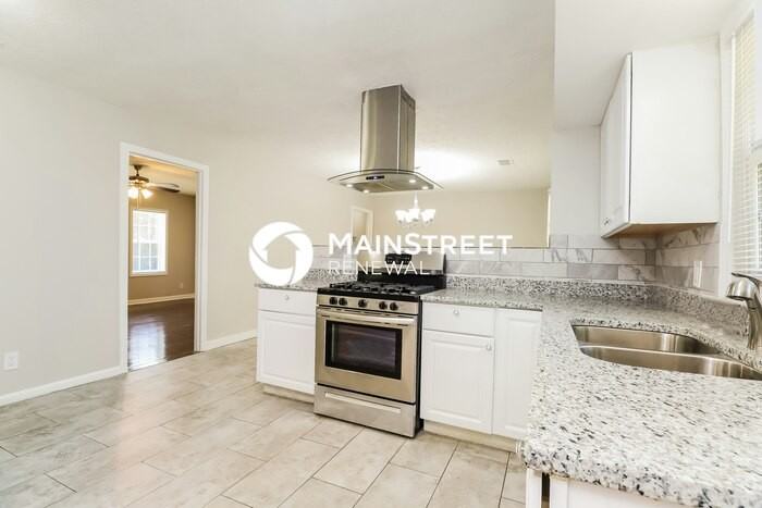 3052 Menlo Park Dr - Photo 6 of 16
