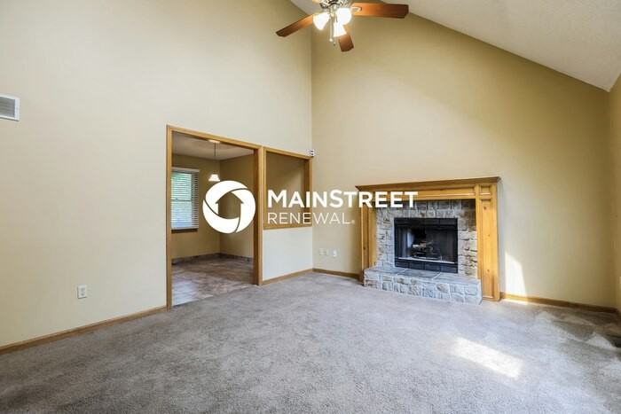7300 N Pennsylvania Ave - Photo 6 of 18