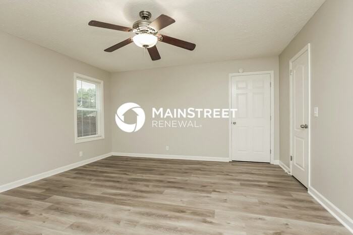 638 Courtland St - Photo 7 of 17
