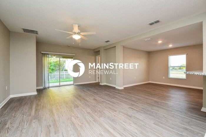 1305 Ne 34th Ln - Photo 2 of 16