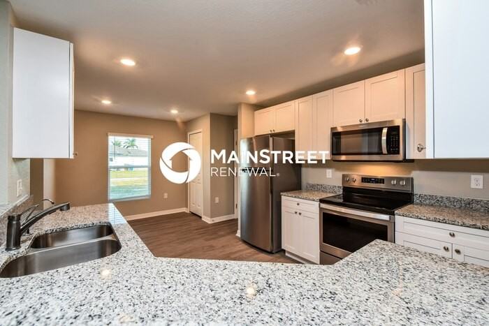1305 Ne 34th Ln - Photo 4 of 16