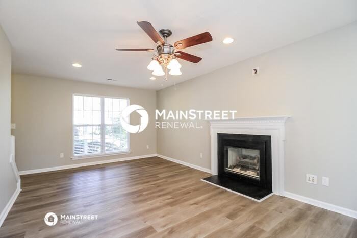 360 Old Wood Ln - Photo 5 of 17