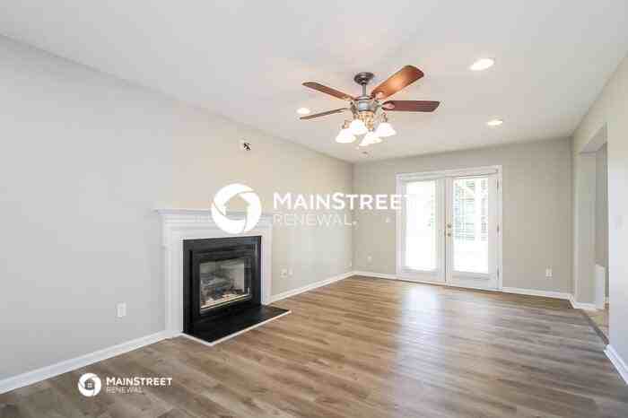 360 Old Wood Ln - Photo 6 of 17