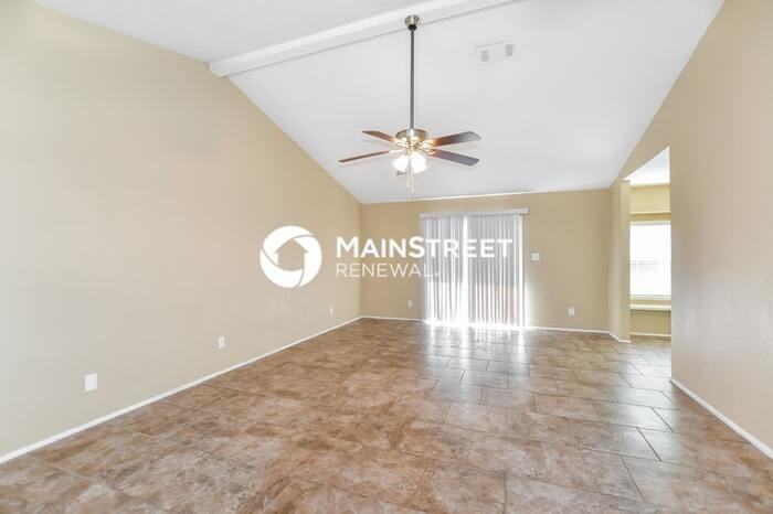1724 Panola Dr - Photo 3 of 16