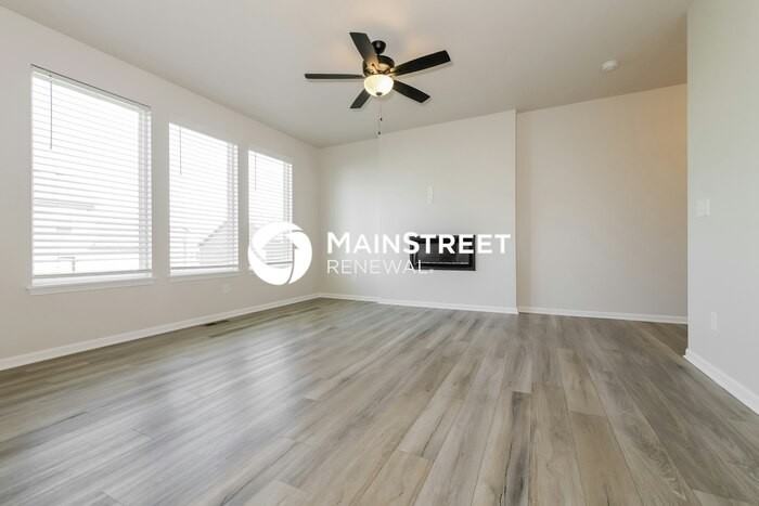 27300 E Sycamore St - Photo 2 of 20
