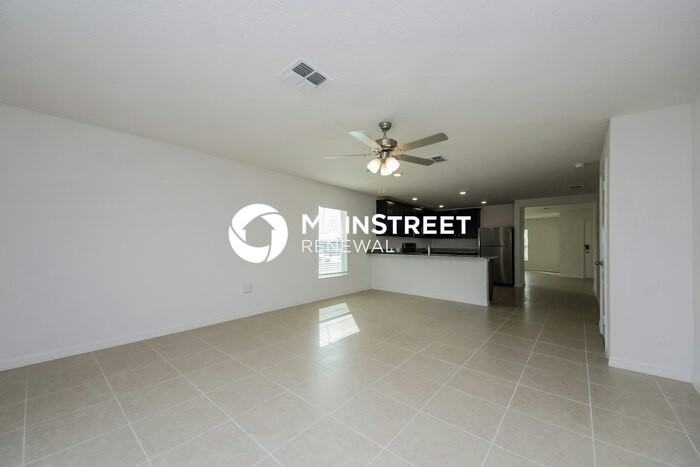 1338 Brenway Dr - Photo 4 of 16