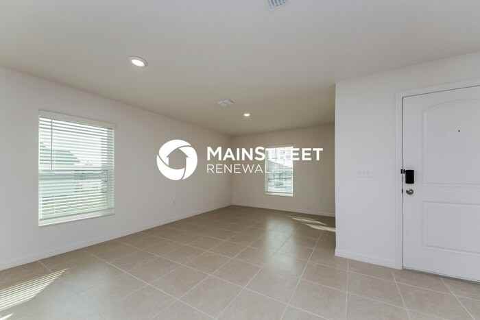1338 Brenway Dr - Photo 7 of 16