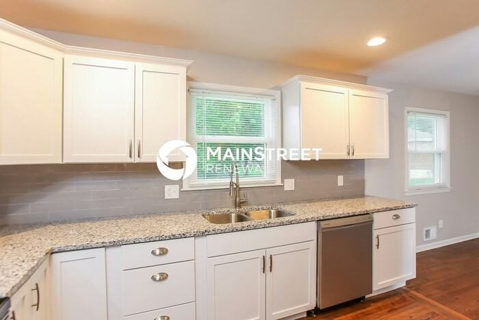 3627 S Emery St - Photo 7 of 17