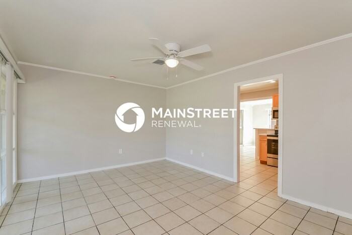 2314 Loma Linda St - Photo 3 of 16