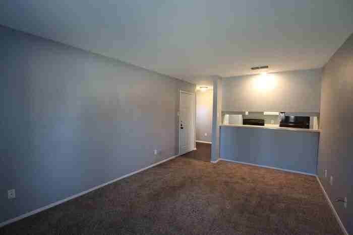 420 W Heritage Dr - Photo 7 of 42