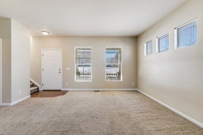 2208 Gilpin Ave - Photo 4 of 28