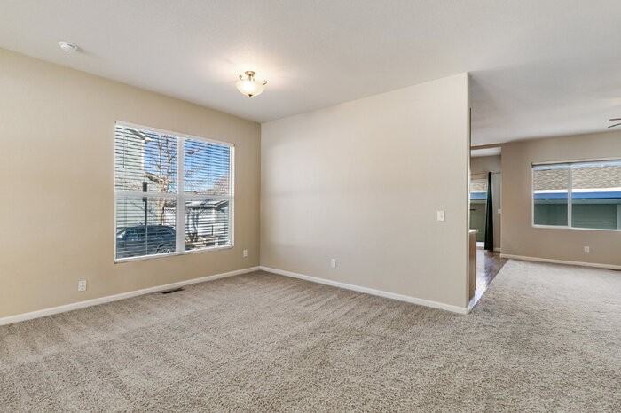 2208 Gilpin Ave - Photo 7 of 28