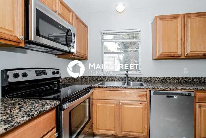 112 1st St - Photo 7 of 16