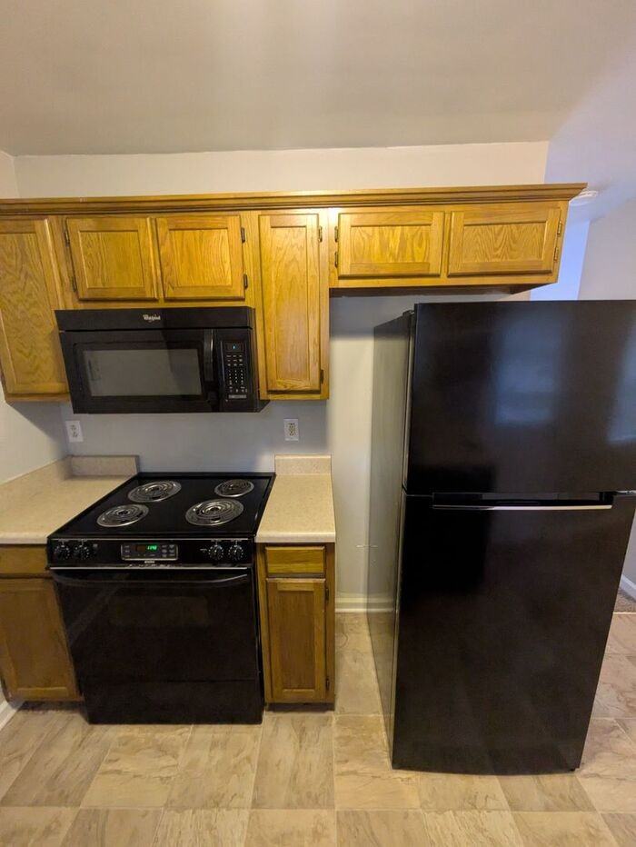 1327 14th Street Dr Ne - Photo 3 of 10