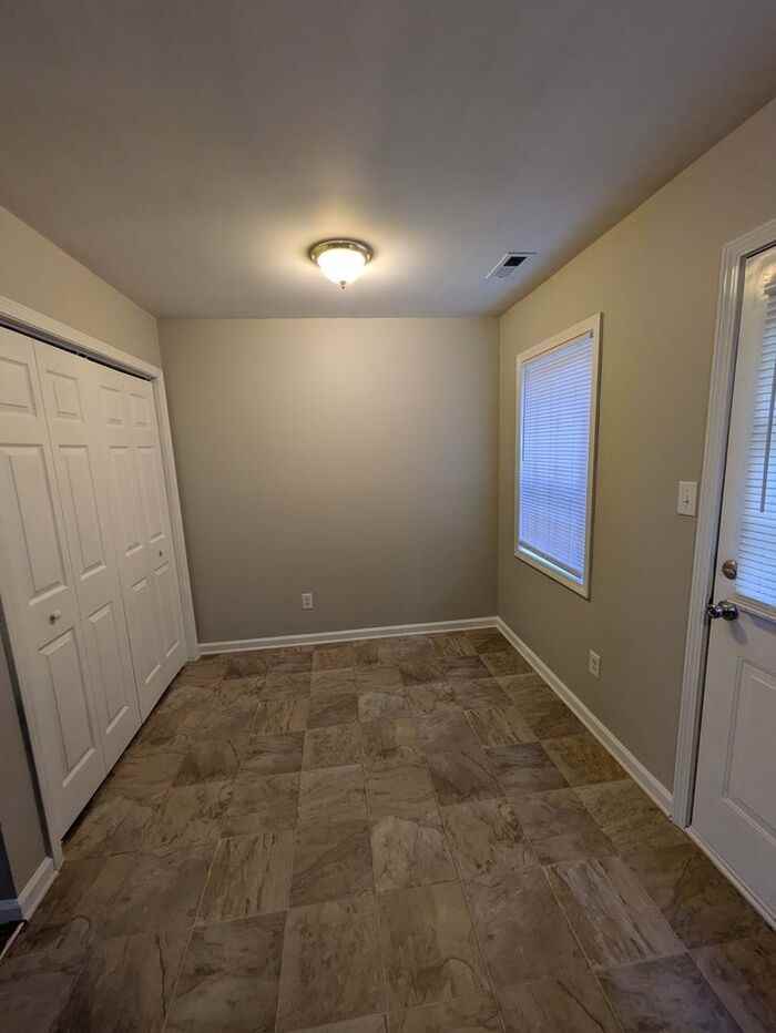 1327 14th Street Dr Ne - Photo 5 of 10
