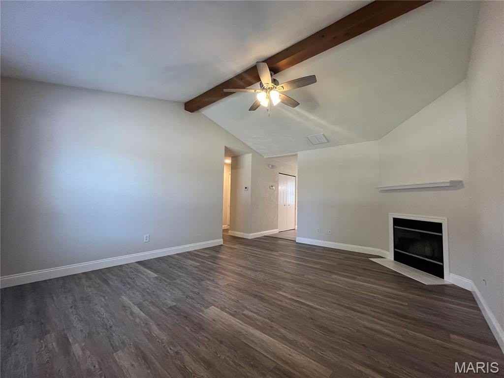 911 Terrace Ct - Photo 2 of 17